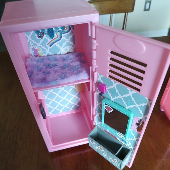 Our Generation Pink Lockers - Picture 2 of 5